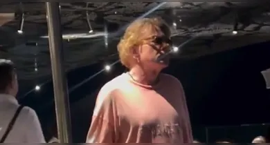 Imagem ilustrativa da notícia: Fãs encontram Axl Rose em rooftop às vésperas de show no Brasil