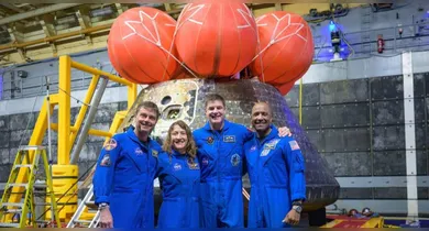 Imagem ilustrativa da notícia: Nasa divulga foto de astronautas da Artemis 2 na Orion pós-pouso