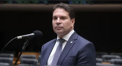 Imagem ilustrativa da notícia: Alexandre Ramagem é preso pelo ICE nos Estados Unidos