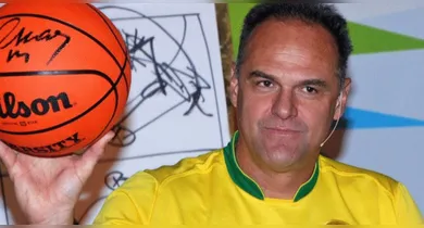 Imagem ilustrativa da notícia: Lenda do basquete mundial, Oscar Schmidt morre aos 68 anos
