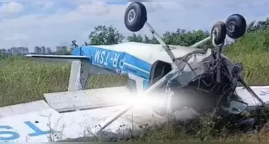 Imagem ilustrativa da notícia: Queda de monomotor em aeroclube deixa dois mortos em Manaus