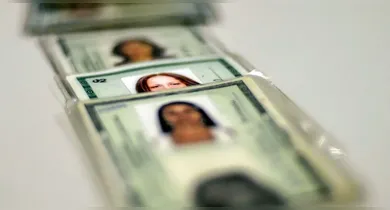 Imagem ilustrativa da notícia: Troca do RG antigo é obrigatória; Saiba o que muda e prazo para emissão!