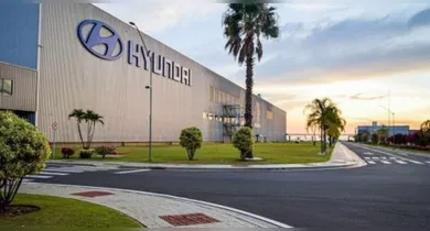 Imagem ilustrativa da notícia: Fim do HB20? Hyundai anuncia carro como substituto em 2026