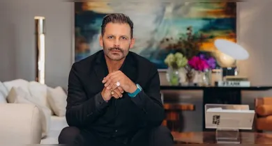 Imagem ilustrativa da notícia: Veterana do BBB 8 expõe Henri Castelli e revela namoro