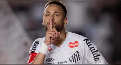 Imagem ilustrativa da notícia: Neymar decide com golaço, Santos bate Vasco e deixa lanterna