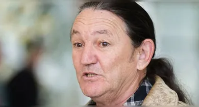 Imagem ilustrativa da notícia: Humorista Marquito é extubado, mas segue internado em estado grave