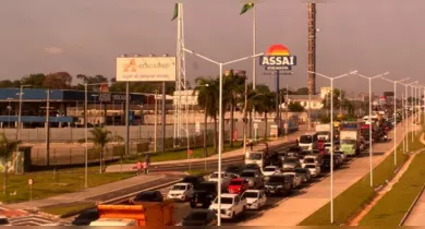 Imagem ilustrativa da notícia: Saída de Belém tem trânsito intenso e lentidão nesta véspera de Ano Novo