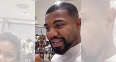 Imagem ilustrativa da notícia: Davi Brito vira piada ao mandar beijo para cidade de "João e Ville"