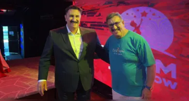 Imagem ilustrativa da notícia: VÍDEO: Ratinho ganha estátua após polêmica com Erika Hilton