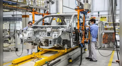 Imagem ilustrativa da notícia: Montadora de veículos cortará 50 mil empregos até 2030