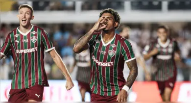 Imagem ilustrativa da notícia: Fluminense vence Santos de Neymar em noite de John Kennedy