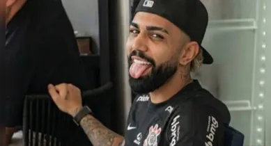 Imagem ilustrativa da notícia: Gabigol faz Cruzeiro perder jogo nos pênaltis e vira meme na web