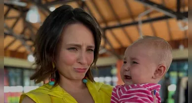 Imagem ilustrativa da notícia: Larissa Manoela celebra primeiro papel como mãe no cinema