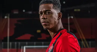 Imagem ilustrativa da notícia: Carlinhos rescinde com o Flamengo e fica perto de acerto no Remo