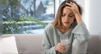 Imagem ilustrativa da notícia: Exagerou? Veja como evitar a ressaca nas festas de fim de ano