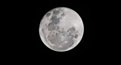 Imagem ilustrativa da notícia: Descoberta de caverna na Lua pode abrigar futuras missões