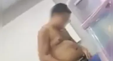 Imagem ilustrativa da notícia: Aluno mostra parte íntima para professora em sala de aula