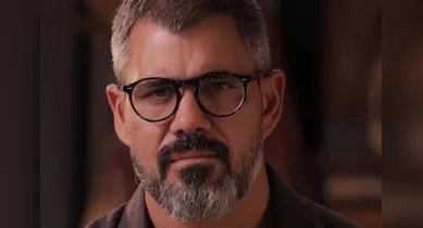 Imagem ilustrativa da notícia: Juliano Cazarré é detonado após anunciar “maior encontro de homens”