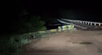 Imagem ilustrativa da notícia: VÍDEO: homem flagra "fantasmas" ao tentar atravessar ponte