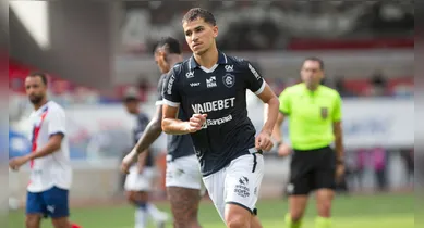 Imagem ilustrativa da notícia: Meia Vitor Bueno desmente boatos sobre saída do Clube do Remo