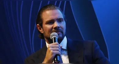 Imagem ilustrativa da notícia: Daniel Vorcaro troca advogados e planeja possível delação