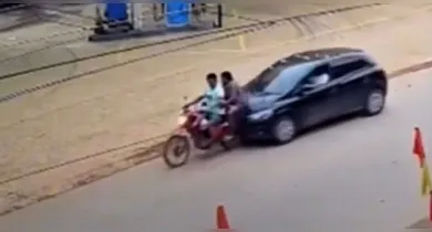Imagem ilustrativa da notícia: VÍDEO: família Kayapó é atropelada no Pará após carro atingir moto e fugir
