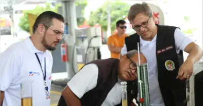 Procon intensifica fiscalização em postos de combustíveis em Belém para coibir cobranças abusivas e garantir qualidade e transparência ao consumidor.