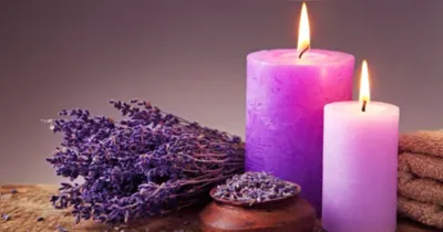 Canela, alecrim e flores estão entre os elementos mais usados em simpatias feitas no primeiro dia do ano por quem busca começar 2026 com boas energias.