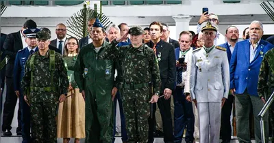 Além da cerimônia formal, a solenidade incluiu a entrega de condecorações a 80 homenageados, entre autoridades, personalidades civis e militares, em reconhecimento ao apoio institucional prestado à Força na Amazônia Oriental.