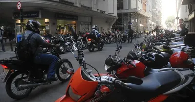 As regras e o prazo foram definidos pela Resolução nº 996/2023 do Conselho Nacional de Trânsito (Contran), publicada em junho de 2023.