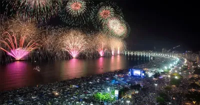 O Réveillon do Rio de Janeiro,é reconhecido pelo Guinness World Records como o maior do planeta.