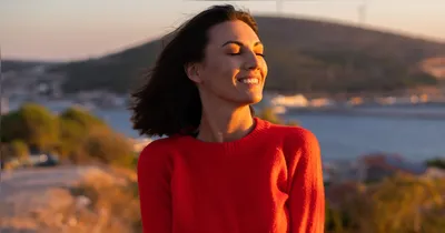 Para muitos astrólogos, isso não é “sorte mágica”, mas um encontro entre preparo, merecimento e timing, em que o céu apenas amplia aquilo que a pessoa já vinha construindo na prática.