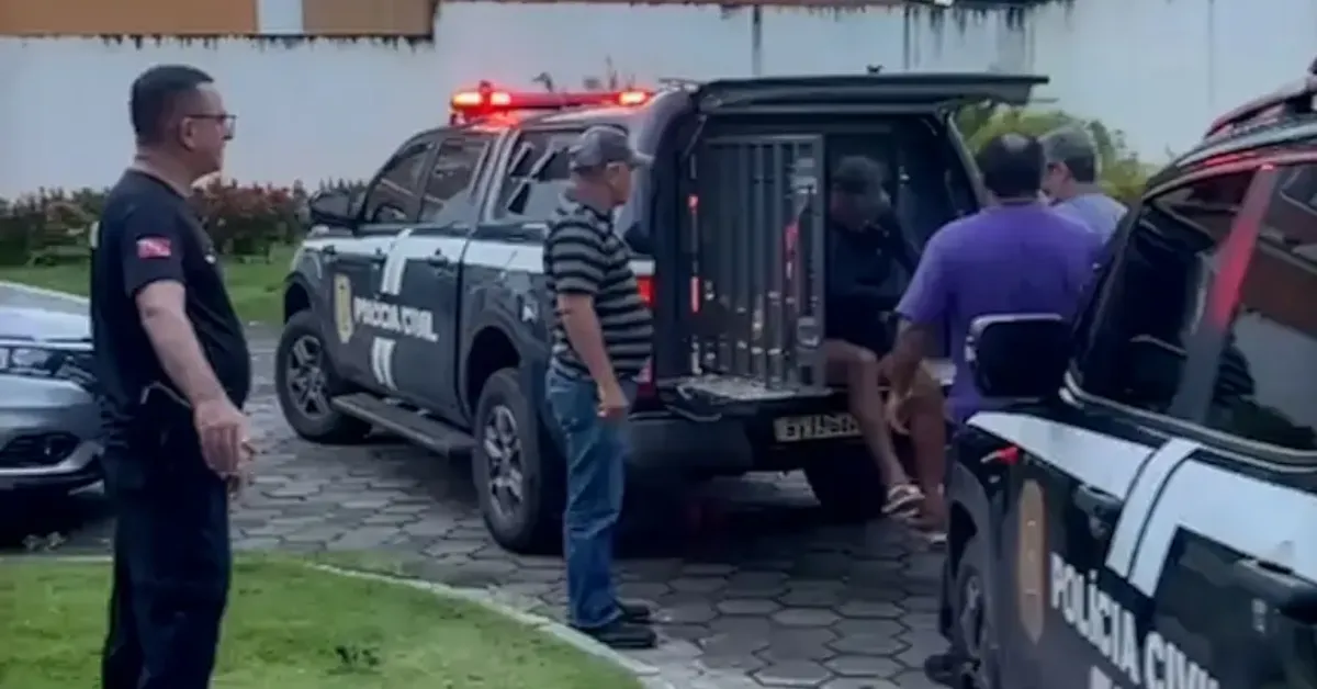 Imagem ilustrativa da notícia: Trio é preso suspeito de estupro coletivo contra adolescente em Outeiro