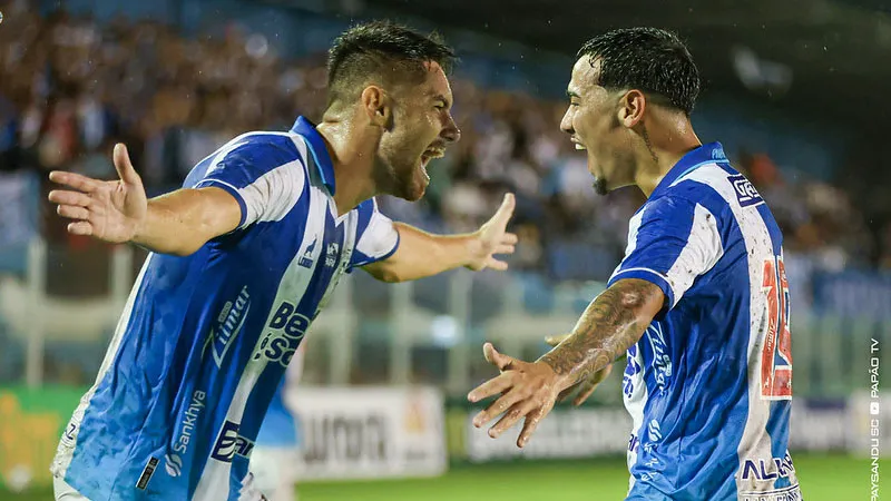 Imagem ilustrativa da notícia: Caio Mello festeja boa fase e liderança do Paysandu na Série C