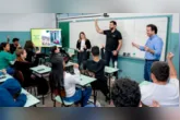 Executivos participam de atividade em escola pública no Pará durante o projeto Executivos na Escola.