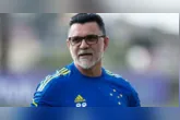 Ricardo Rocha foi detido durante procedimento de imigração no Aeroporto do Galeão, mas regularizou a pendência e seguiu viagem para os Estados Unidos.