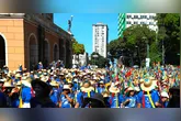 As ruas de Belém voltaram a ser tomadas pelas cores, ritmo e tradições do primeiro Arrastão do Arraial do Pavulagem 2026