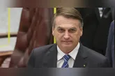 A Polícia Federal cumpre mandado na casa de Jair Bolsonaro a pedido de Alexandre de Moraes. Conheça detalhes da operação e suas repercussões.
