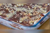 O segredo para um pavê perfeito está na montagem em camadas e no tempo de geladeira