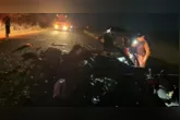 Acidente entre um carro de passeio e um caminhão deixou quatro pessoas mortas na GO-139, próximo ao Trevo de Vianópolis.