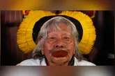 Aos 94 anos, Cacique Raoni segue em estado grave na UTI após diagnóstico de obstrução intestinal.