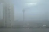 Belém amanhece com neblina e alerta de chuvas intensas. Confira as previsões e recomendações de segurança para o dia.