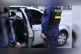 Projeto em tramitação na Câmara prevê desvinculação de multas do registro do veículo em situações específicas.