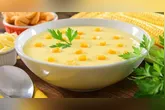 Diferente das versões tradicionais, essa receita fica ainda mais cremosa com o uso de creme de leite, ingrediente que realça o sabor.