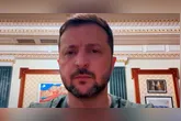 "A Ucrânia propõe pôr fim a esta guerra por meio de um compromisso direto entre o senhor e nós. Proponho uma reunião", escreveu Zelensky no documento.