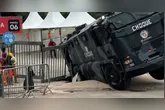 A Secretaria de Segurança Pública (SSP) confirmou que não houve vítimas e que o incidente não comprometeu o policiamento no local.
