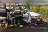 O motorista do caminhão permaneceu no local após a colisão e colaborou com o atendimento das autoridades.