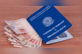 O projeto mantém o pagamento em dobro para quem trabalhar aos domingos, assim como garante, segundo a CLT, ao menos um domingo de folga por mês.