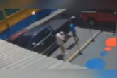 Dupla teria levado um relógio e um anel do policial