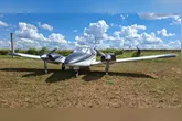 Durante a vistoria, os agentes constataram que o avião havia recebido uma nova pintura e estava utilizando um prefixo diferente do original.